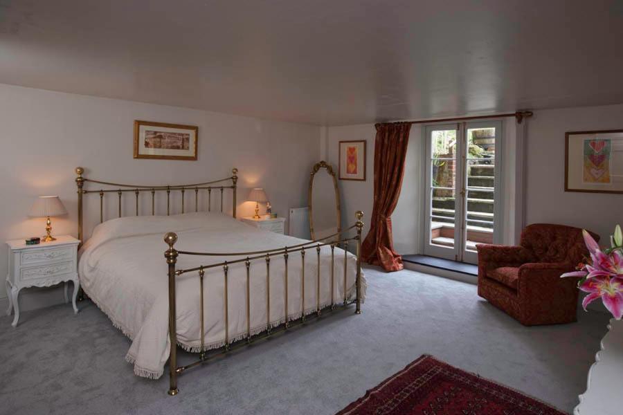Number 5 Bed & Breakfast Shaftesbury Oda fotoğraf